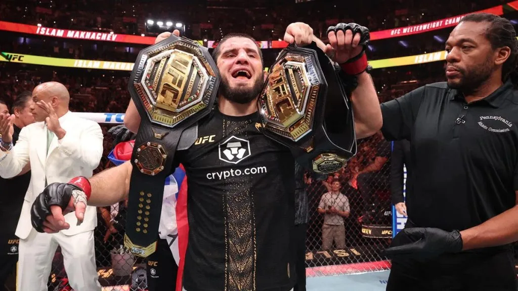 マカチェフが UFC 最多17連勝!名コーチが「GOAT 候補」宣言