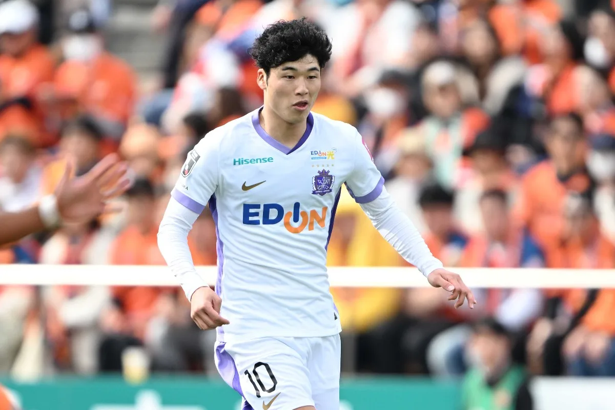 広島23歳FW鈴木章斗が覚醒！右足・左足・頭で圧巻2発、元日本代表太田氏も絶賛