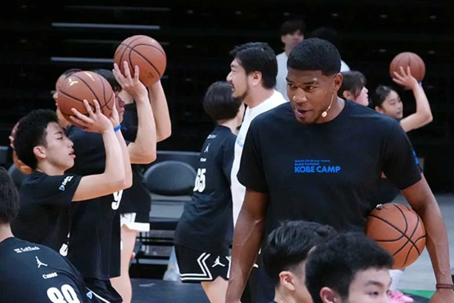 八村塁、中高生100人に激喝「汗かいてない！」NBA流の短時間高強度を伝授