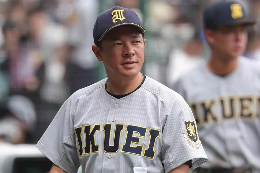 仙台育英・須江監督の「言葉選び」が甲子園で光る！相手エースへの敬意と選手愛にファン感激
