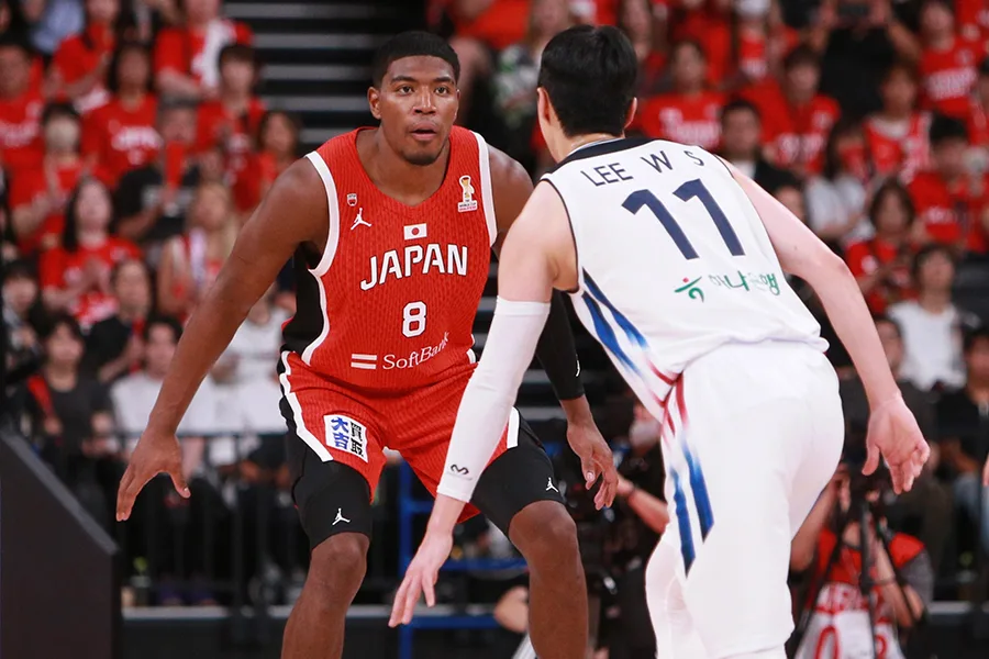 八村塁、片手でボール鷲掴み！NBA級の身体能力にファン驚愕